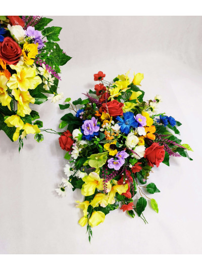 Wieczna Pamięć: Letni Komplet Kwiatów na Cmentarz III stroik plus bukiet
